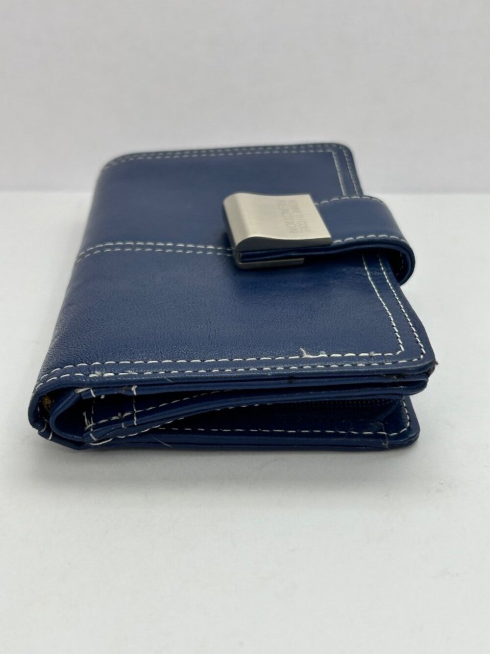 Kenneth Cole Reaction Blue Leather Wallet Metal Clasp Card Slots ID Window - Picture 5 of 8